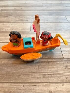 Little People | Disney Princess Moana and Maui Boat